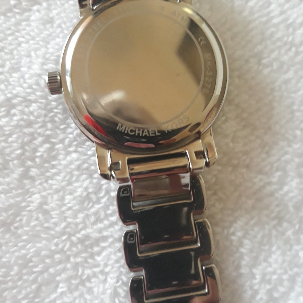 MK Watch - Picture 5 of 5